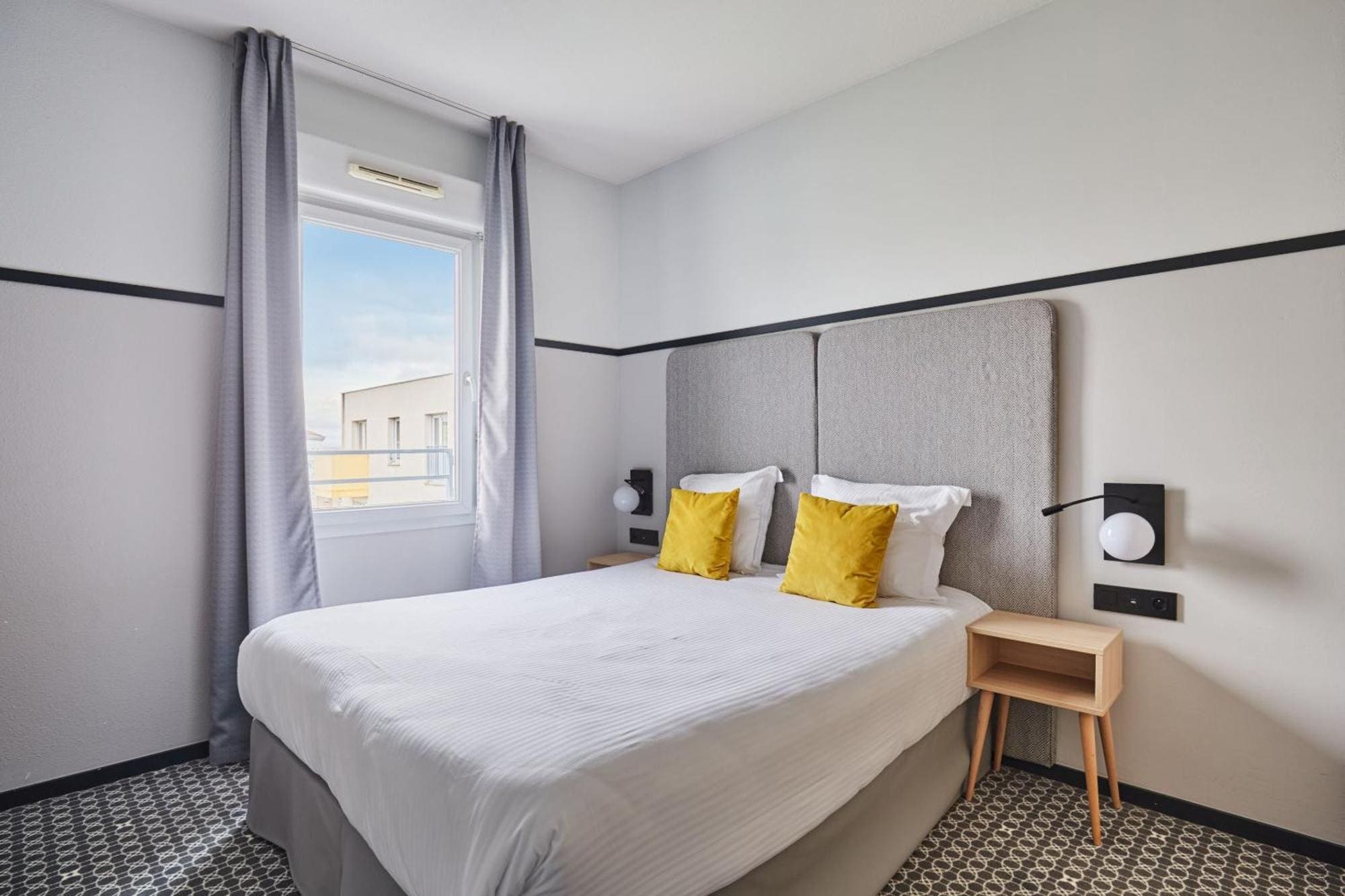 appart-hotel-odalys-city-bioparc-lyon-est-lyon-pic-1