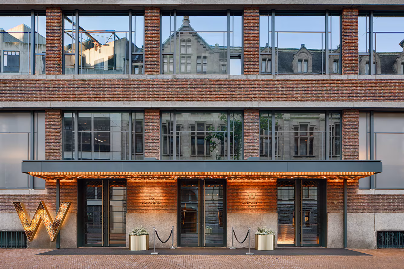 amswh-exchange-entrance-7860-hor-clsc