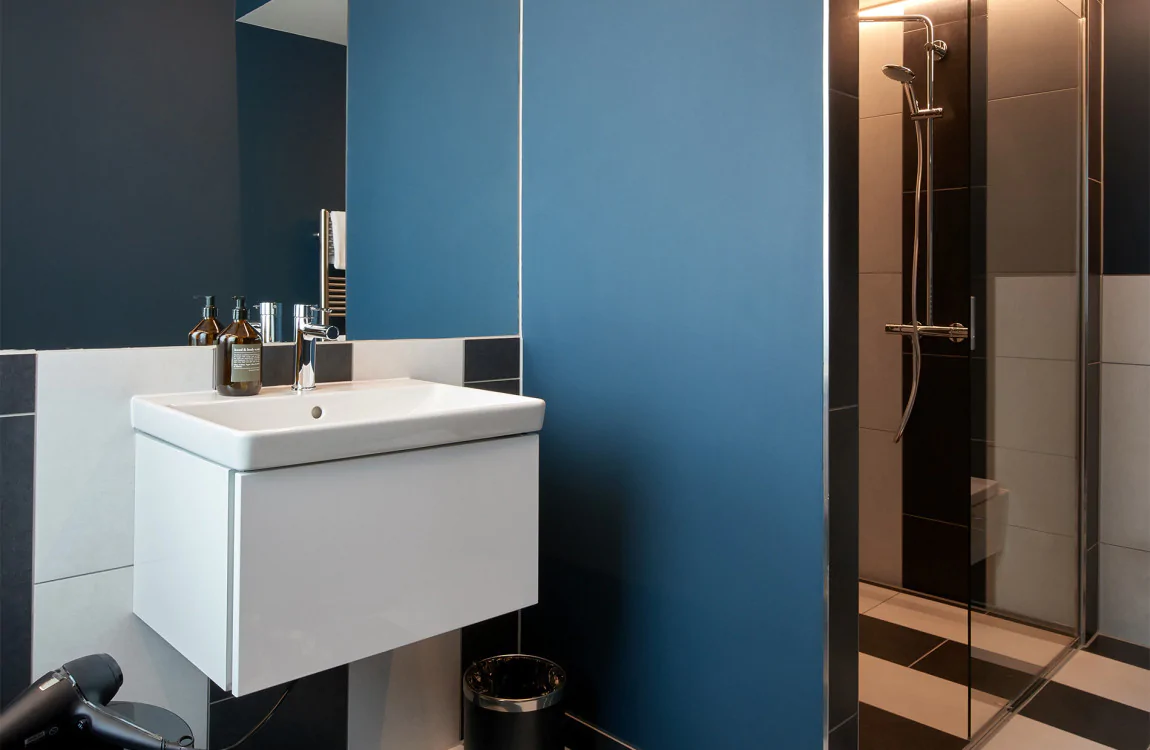 roomy-badezimmer-muenchen-hotel-mio_65076c53d47e2ee6435c179