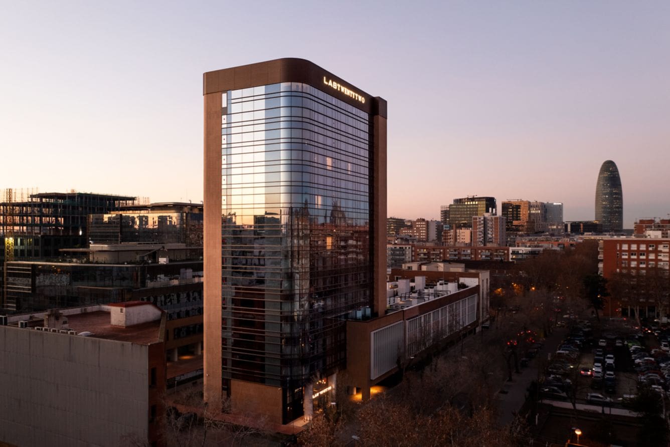 tx-bcntx-hotel-exterior-74414_Classic-Hor