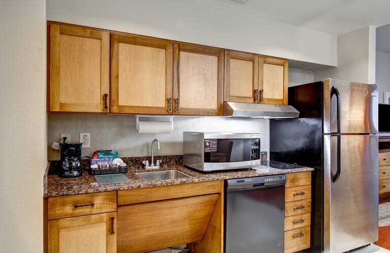 1-bedroom-suite-kitchen-nks-nksqg-nqs-nqsqa-nqsqb