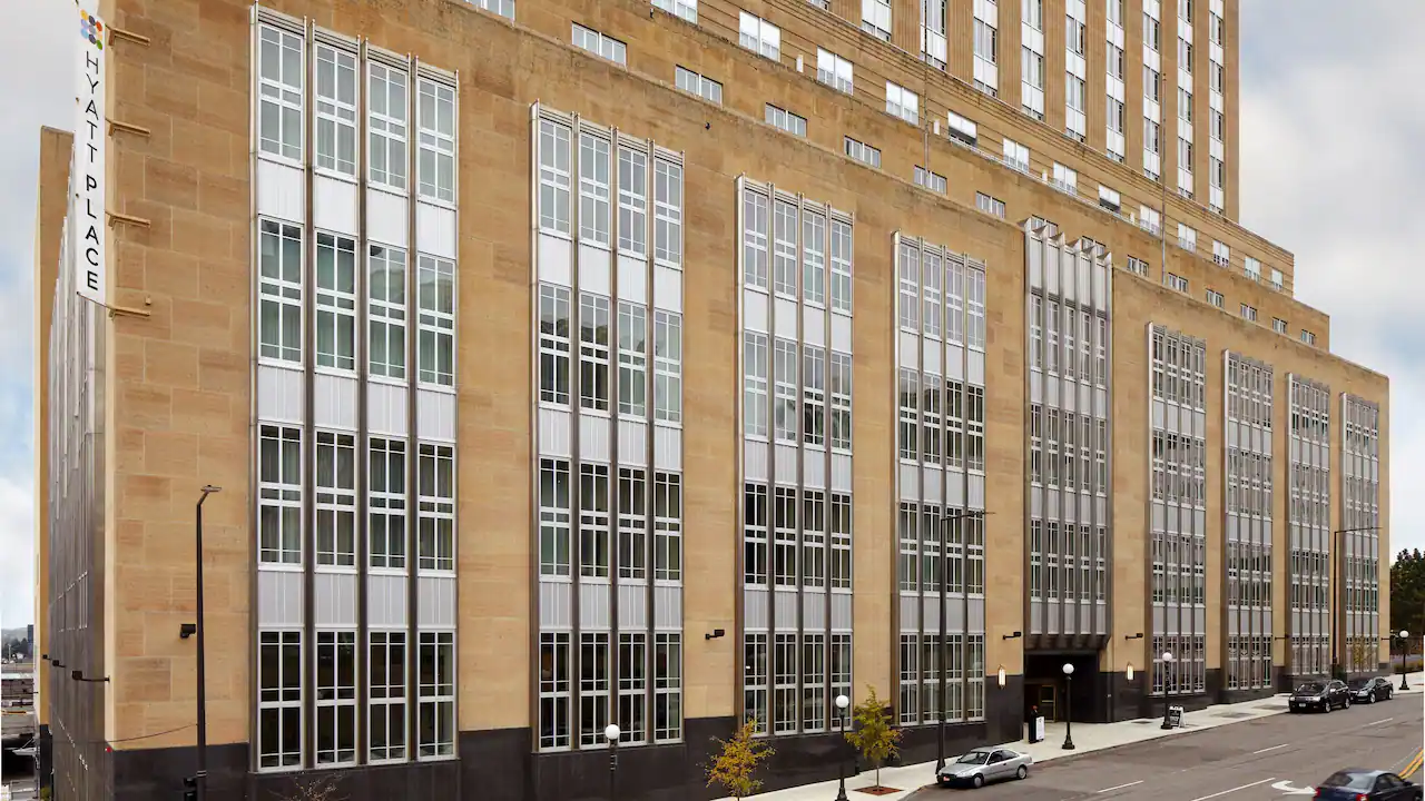 Hyatt-Place-St-Paul-Downtown-P007-Hotel-Exterior.16x9