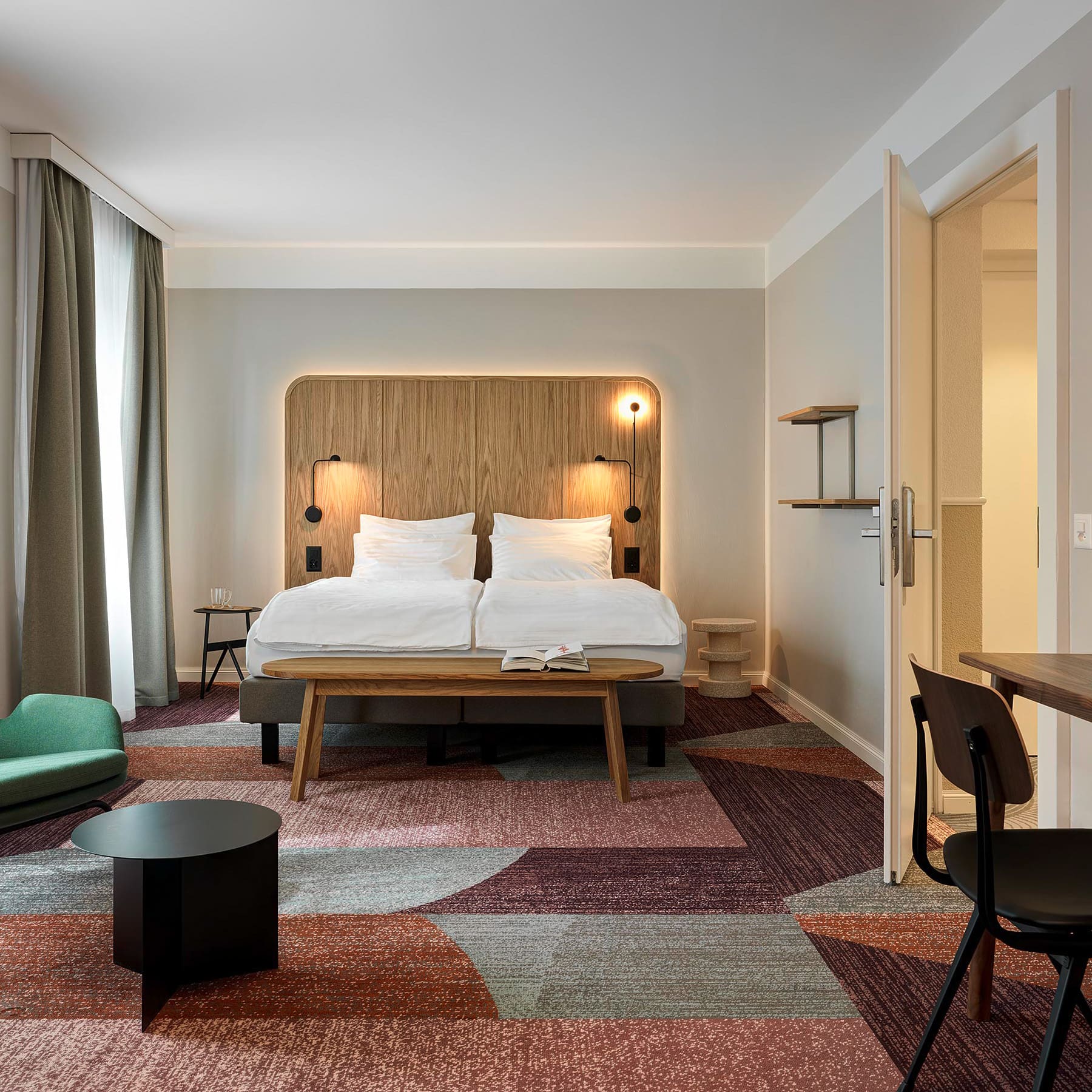 Home-Hotel