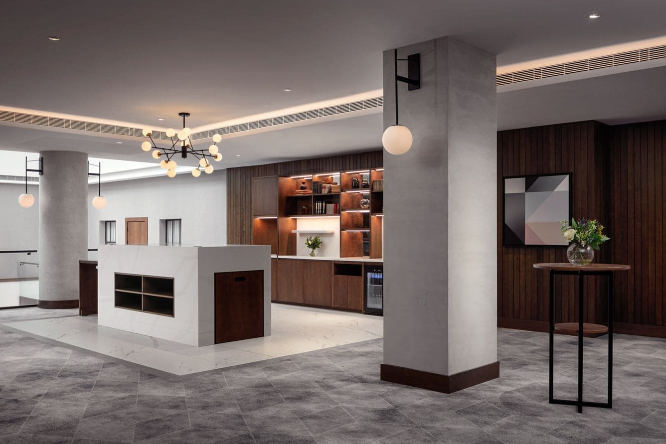 mc-prgdt-foyer-32710_Classic-Hor